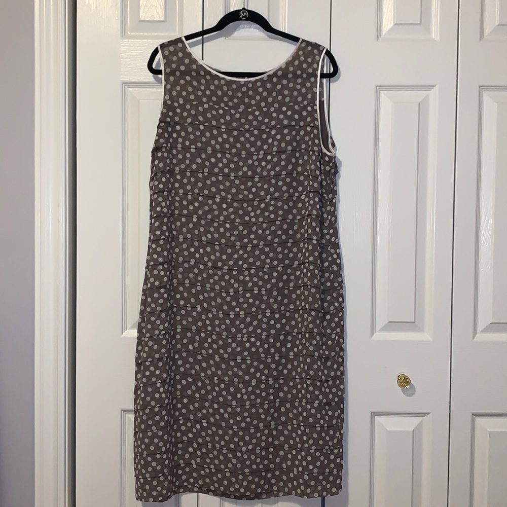 Midi sleeveless women’s dress
